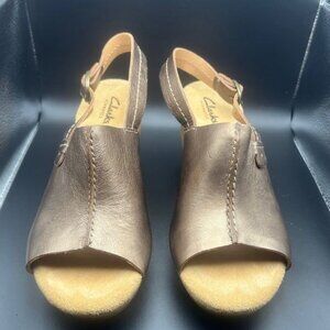 Clarks Women's Copper Wedge Sandals - Size 6M